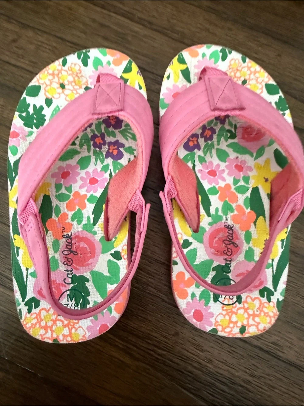Cat & Jack Pink Floral Girls' Flip Flops